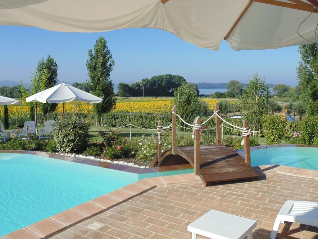 Il Borgo Sul Lago Monte del Lago Exterior photo