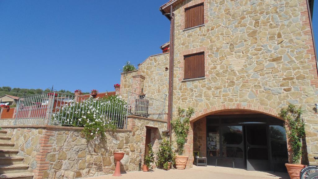 Il Borgo Sul Lago Monte del Lago Exterior photo