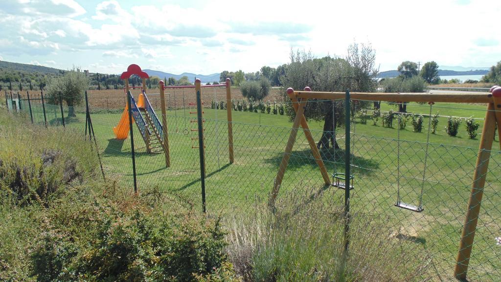 Il Borgo Sul Lago Monte del Lago Exterior photo